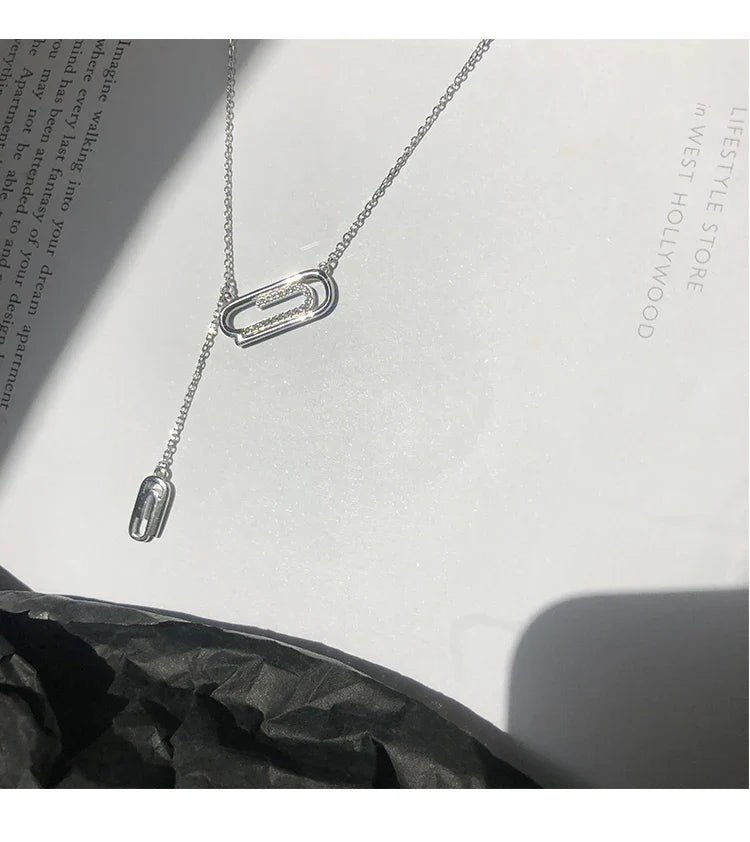 Elegant zircon pendant necklace for women on silver chain