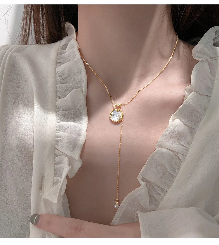 chic round flower necklace dainty round flower necklace pendant