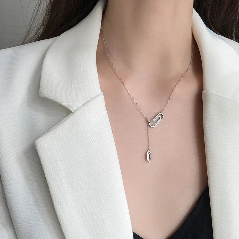 Elegant zircon pendant necklace for women on silver chain