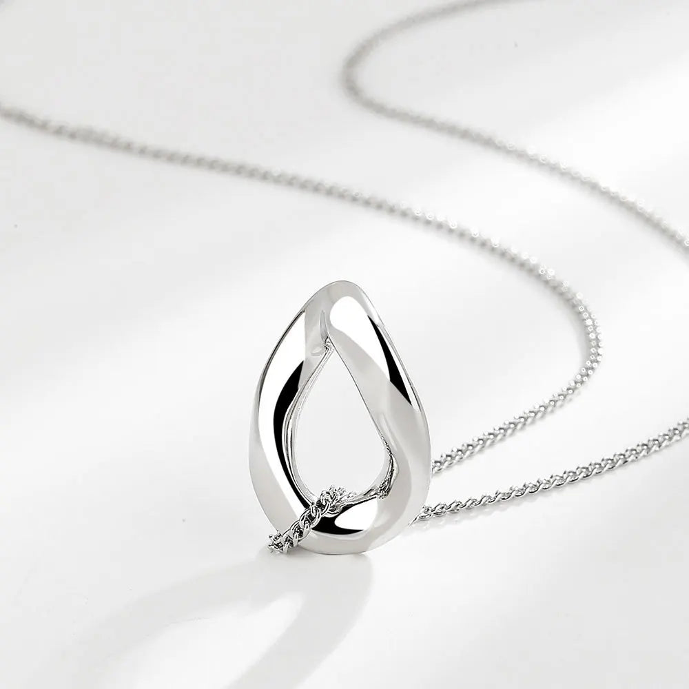 Twisted Oval Pendant Necklace Minimalist Geometric Necklace