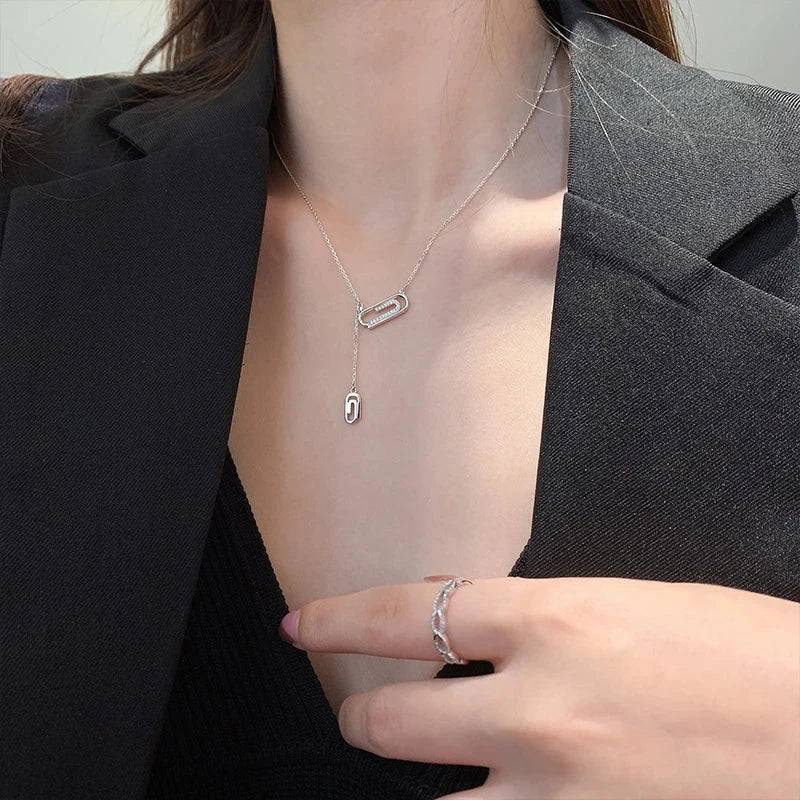 Elegant zircon pendant necklace for women on silver chain