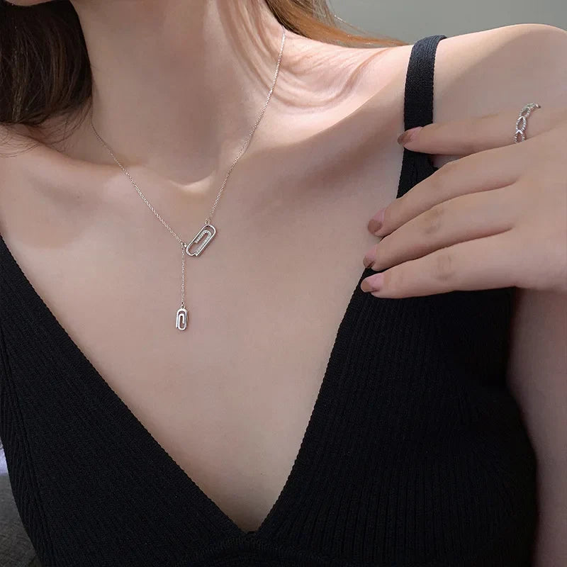 Elegant zircon pendant necklace for women on silver chain